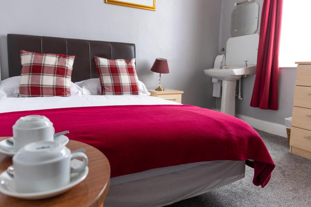 Carlton Hotel Форрес Экстерьер фото